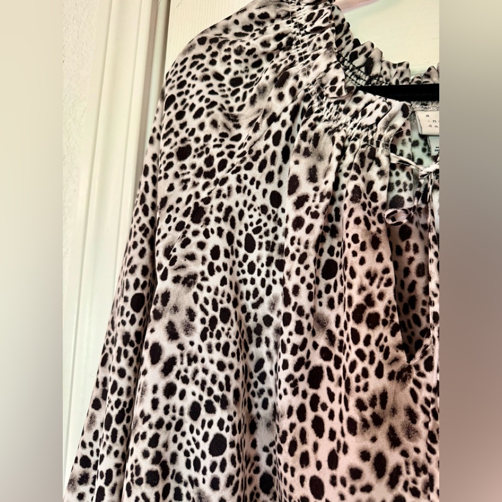 A New Day ~ Black and White Leopard Print Blouse - Picture 3 of 8